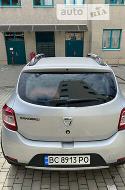 Хетчбек Dacia Sandero 2014 в Львові