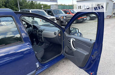 Хэтчбек Dacia Sandero 2009 в Полтаве