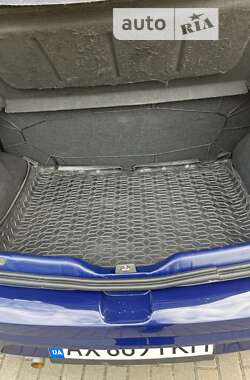 Хэтчбек Dacia Sandero 2009 в 