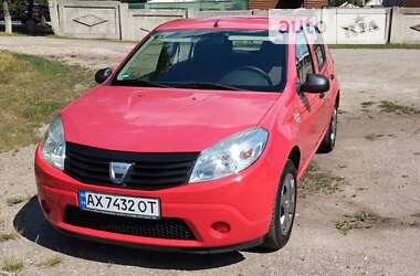 Хэтчбек Dacia Sandero 2009 в Валках