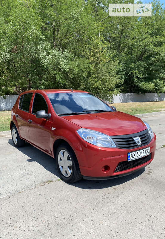 Хетчбек Dacia Sandero 2009 в Харкові