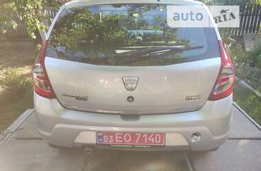 Хетчбек Dacia Sandero 2008 в Хоролі