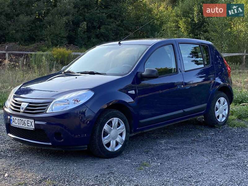 Хэтчбек Dacia Sandero 2009 в Ковеле