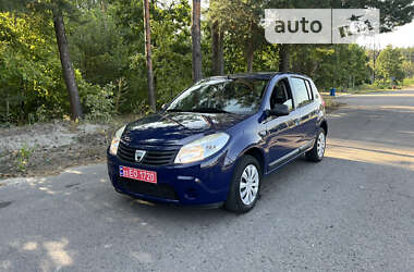 Хэтчбек Dacia Sandero 2009 в Ковеле