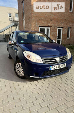 Хетчбек Dacia Sandero 2009 в Тернополі