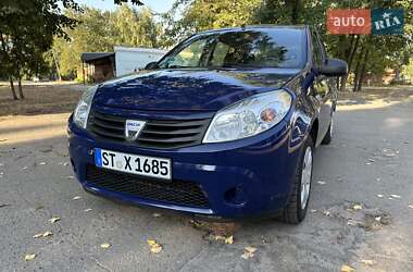 Хэтчбек Dacia Sandero 2009 в Лебедине