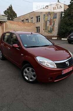 Хетчбек Dacia Sandero 2009 в Ніжині