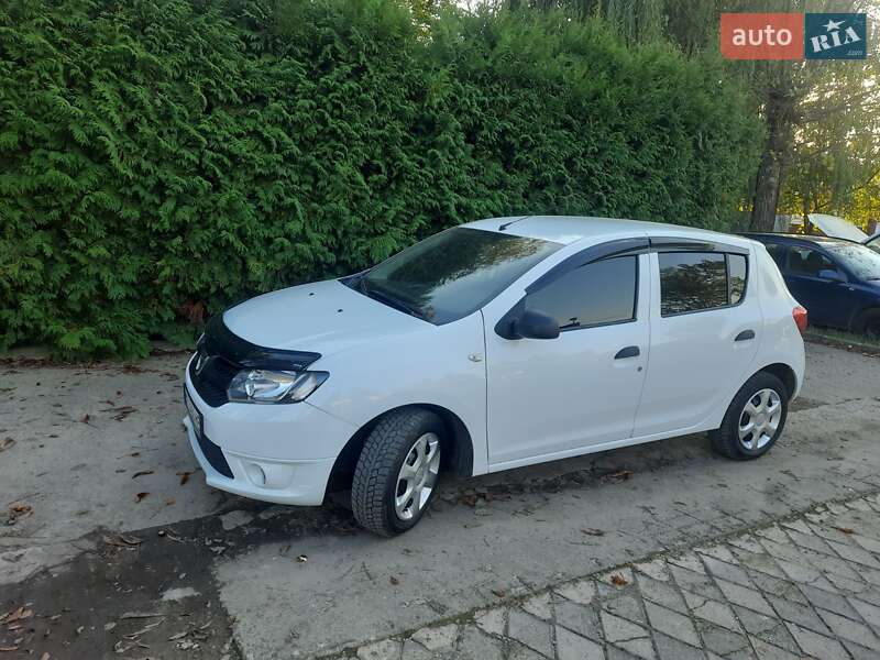 Dacia Sandero 2013