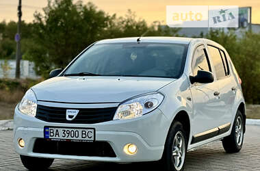 Хетчбек Dacia Sandero 2008 в Кропивницькому