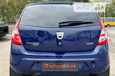 Хетчбек Dacia Sandero 2009 в Сумах