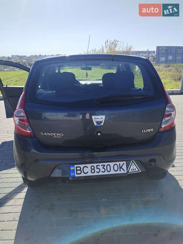 Хэтчбек Dacia Sandero 2009 в Львове