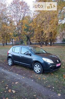 Хетчбек Dacia Sandero 2009 в Конотопі