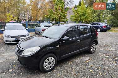 Хэтчбек Dacia Sandero 2009 в Сумах