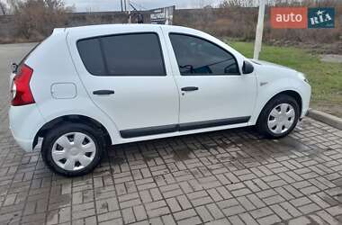 Хэтчбек Dacia Sandero 2009 в Конотопе