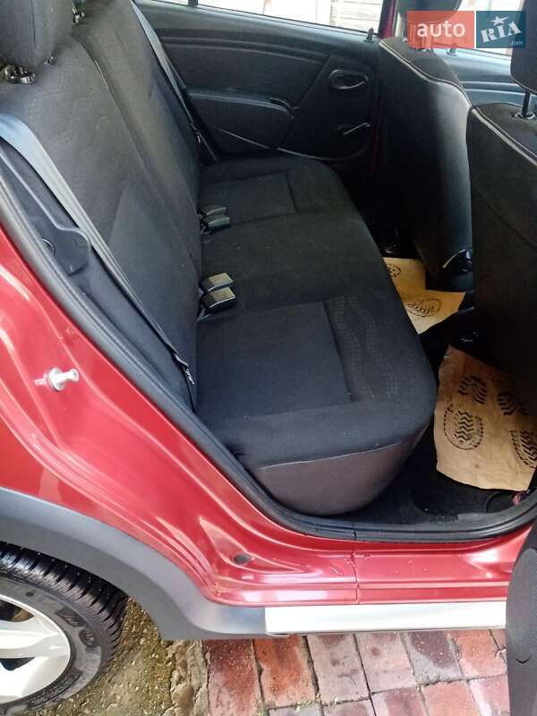 Хетчбек Dacia Sandero 2010 в Сумах