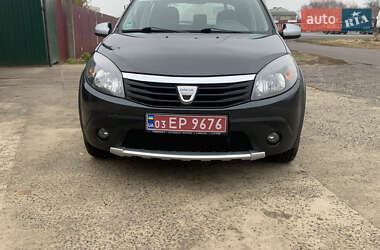 Хетчбек Dacia Sandero 2011 в Харкові