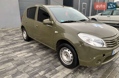 Хэтчбек Dacia Sandero 2009 в Луцке