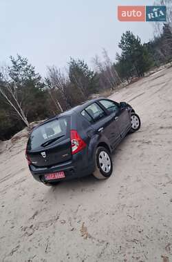 Хетчбек Dacia Sandero 2008 в Полтаві