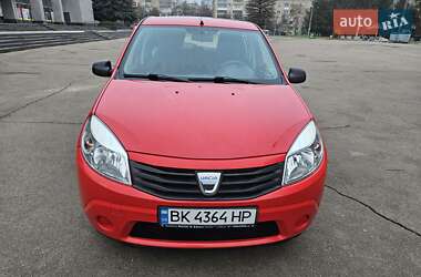 Хетчбек Dacia Sandero 2009 в Рівному