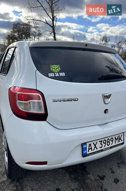 Хэтчбек Dacia Sandero 2013 в Харькове