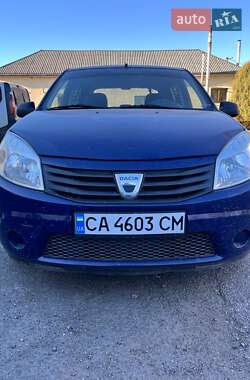 Хетчбек Dacia Sandero 2009 в Смілі