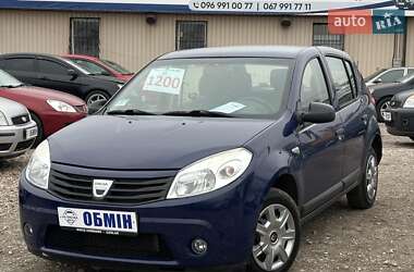 Хетчбек Dacia Sandero 2009 в Кривому Розі