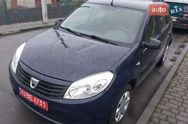 Хетчбек Dacia Sandero 2012 в Великій Багачці