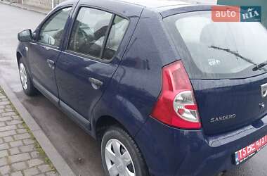 Хетчбек Dacia Sandero 2012 в Великій Багачці