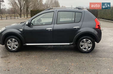 Хетчбек Dacia Sandero 2011 в Харкові