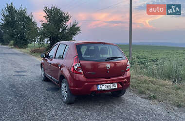 Хетчбек Dacia Sandero 2009 в Івано-Франківську