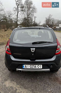 Хэтчбек Dacia Sandero 2011 в Переяславе