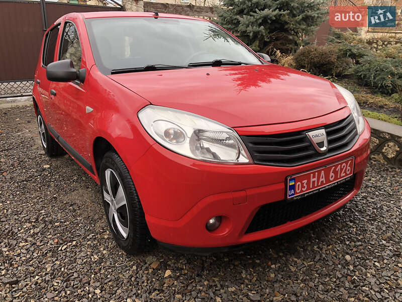 Хетчбек Dacia Sandero 2009 в Тернополі