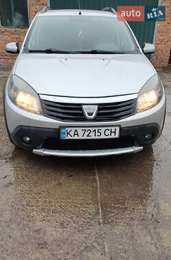 Хэтчбек Dacia Sandero 2010 в Сумах