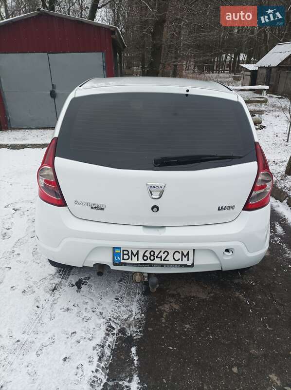 Хетчбек Dacia Sandero 2008 в Липовій Долині
