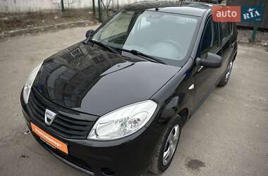 Хетчбек Dacia Sandero 2010 в Сумах