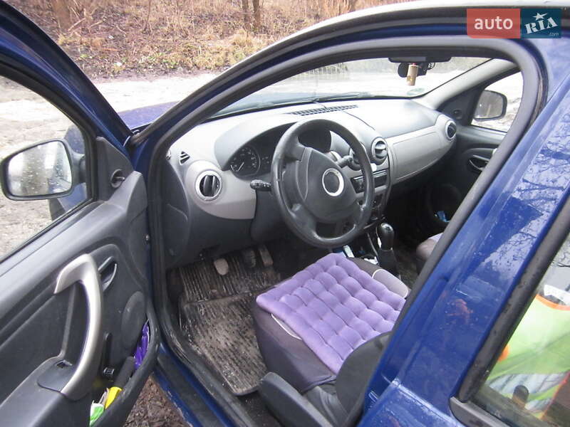 Хетчбек Dacia Sandero 2009 в Тернополі
