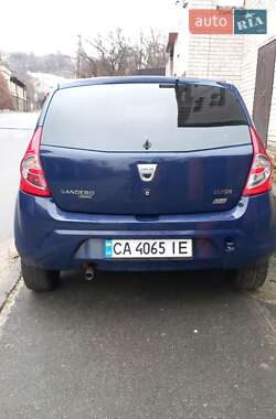 Хетчбек Dacia Sandero 2009 в Умані