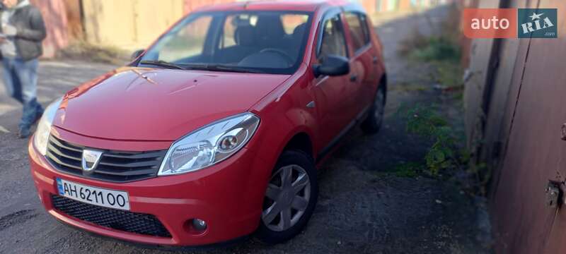 Dacia Sandero 2011