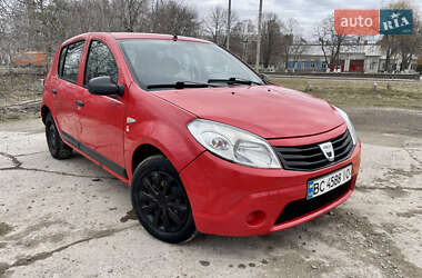 Хетчбек Dacia Sandero 2009 в Рівному