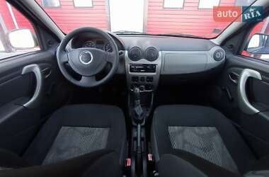 Хэтчбек Dacia Sandero 2009 в Доброполье