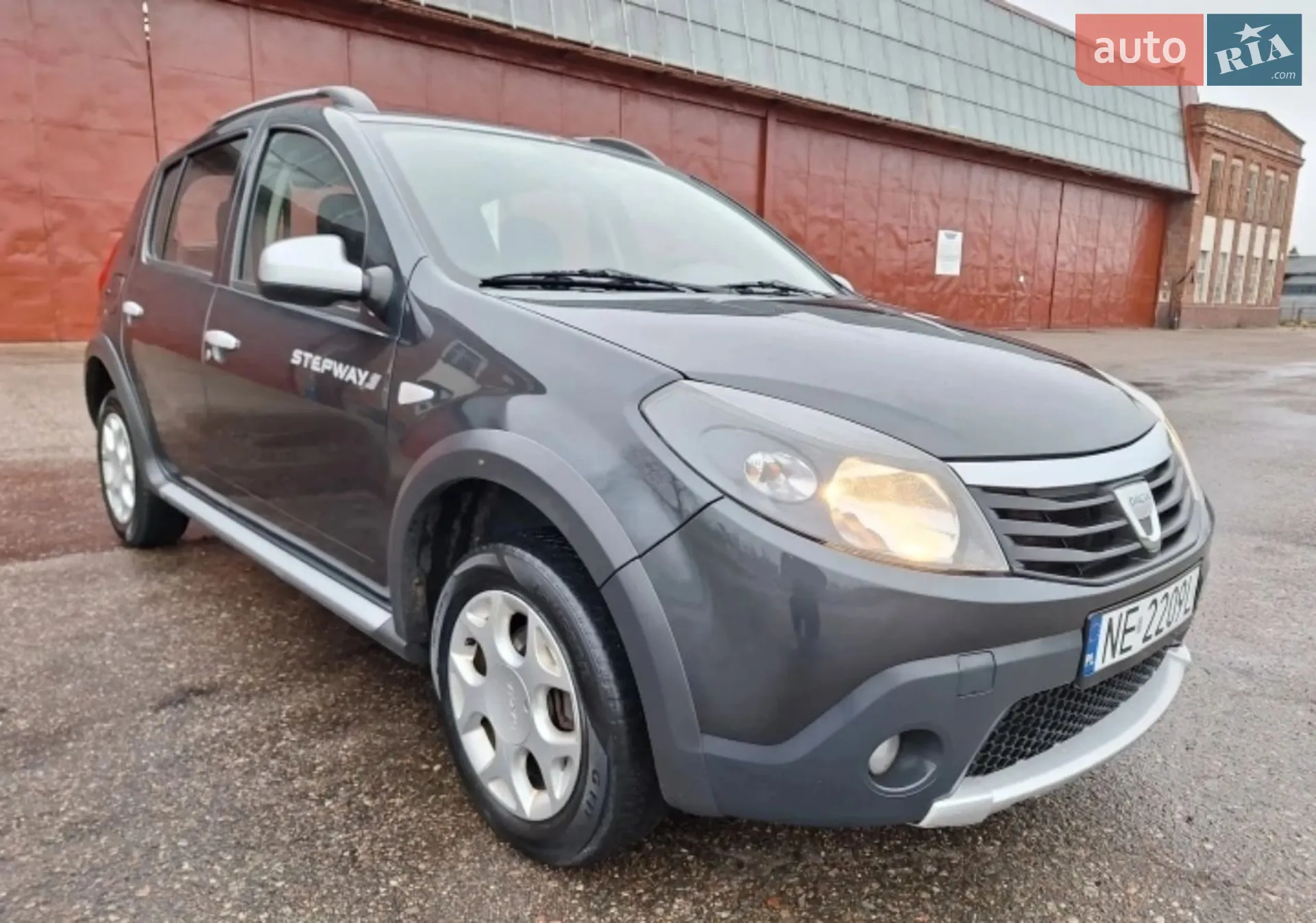 2010 Dacia Sandero - мініатюра 12