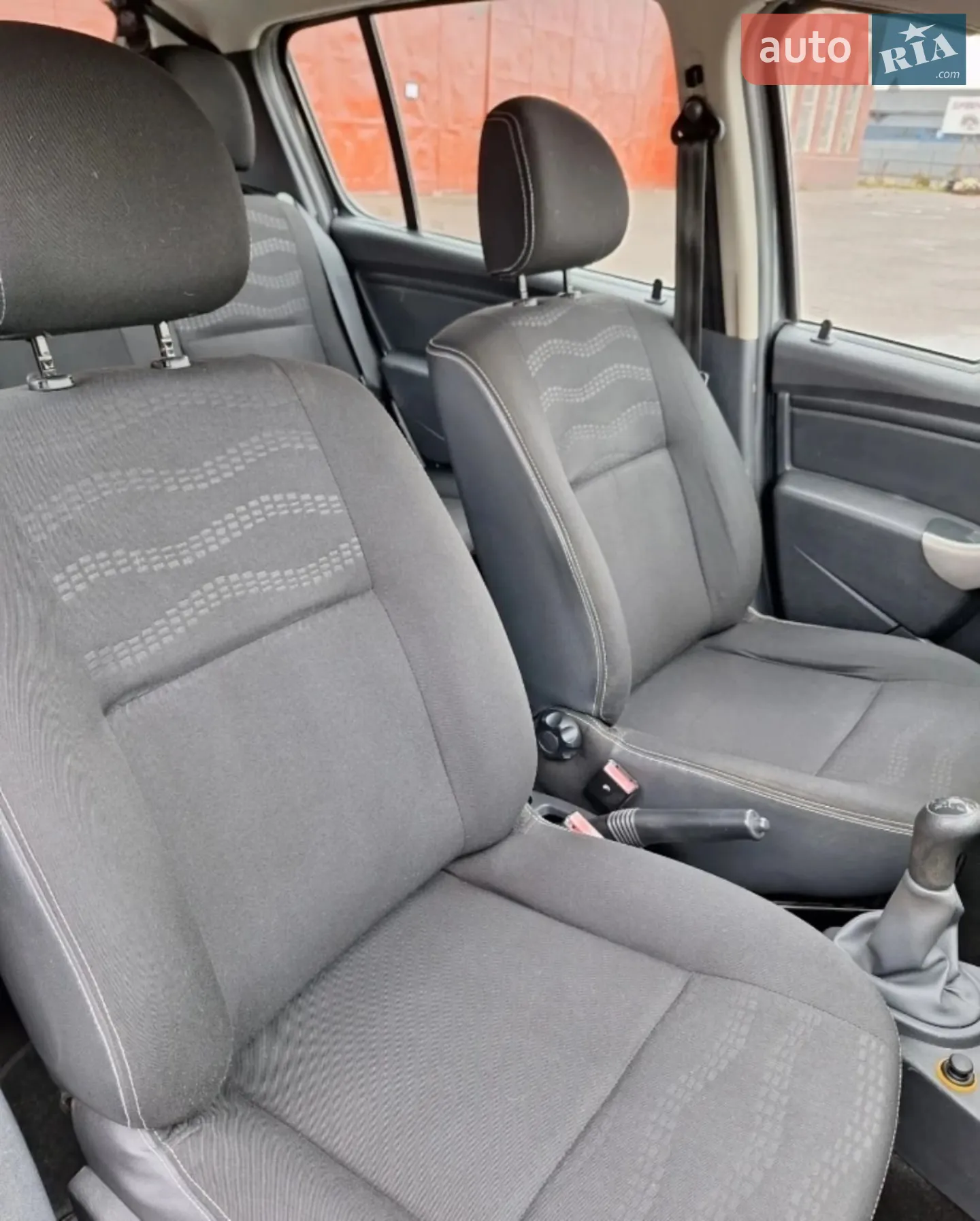 2010 Dacia Sandero - мініатюра 28