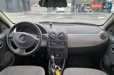 Хэтчбек Dacia Sandero 2009 в Виннице