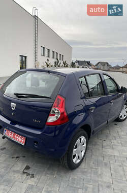 Хетчбек Dacia Sandero 2009 в Луцьку