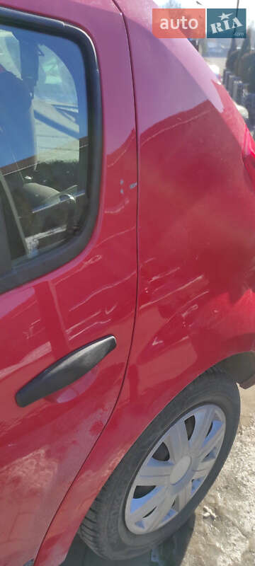 Хетчбек Dacia Sandero 2009 в Рівному