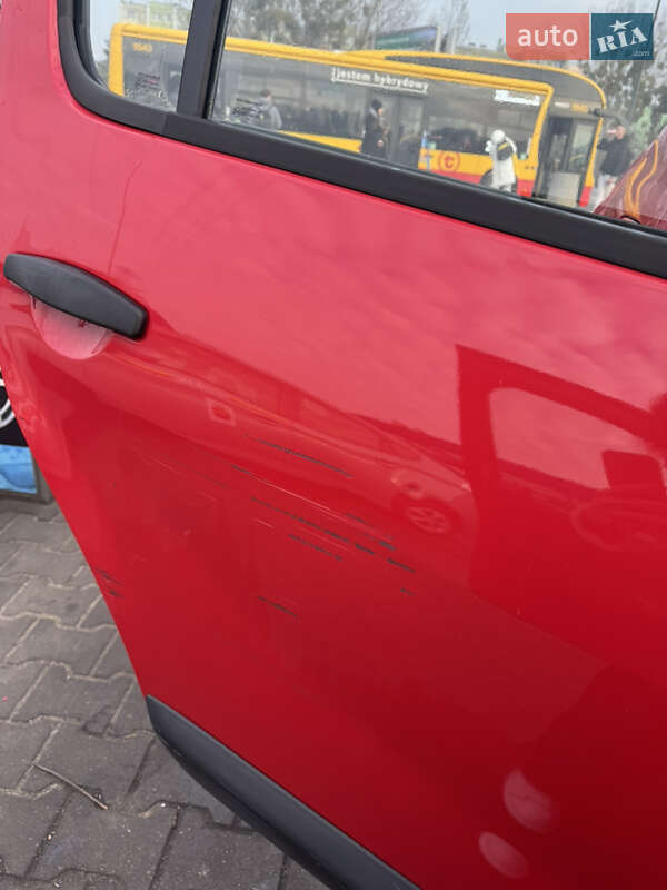 Хэтчбек Dacia Sandero 2009 в Киеве