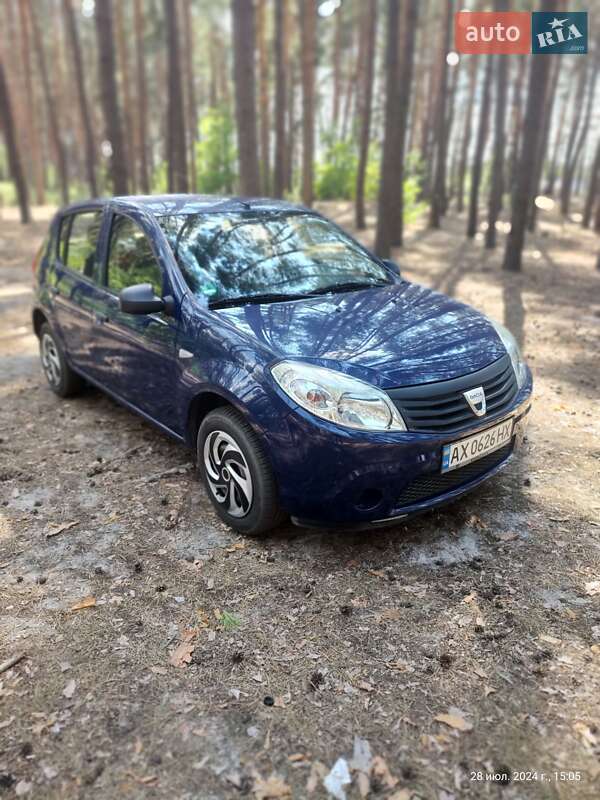 Хэтчбек Dacia Sandero 2009 в Мерефа