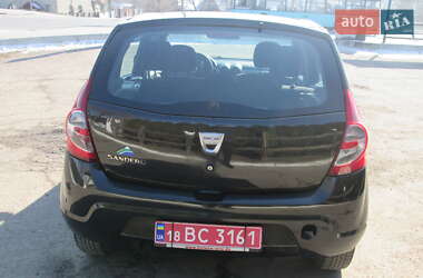 Хетчбек Dacia Sandero 2011 в Чернігові