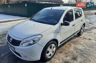 Хетчбек Dacia Sandero 2012 в Києві