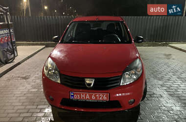 Хетчбек Dacia Sandero 2009 в Тернополі